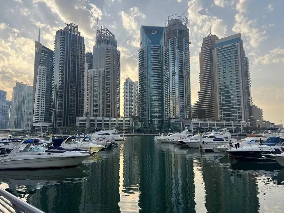 Opp Beach And Club, Next To Marina Walk, Luxury Stay Dubai United Arab Emirates