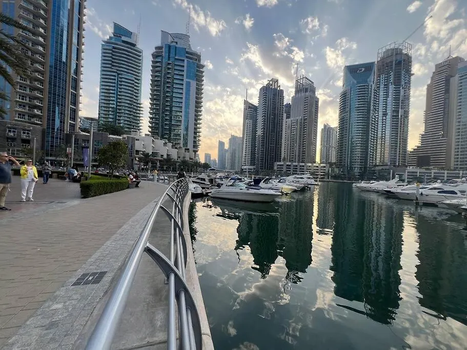 Opp Beach And Club, Next To Marina Walk, Luxury Stay Dubai 0*,  United Arab Emirates