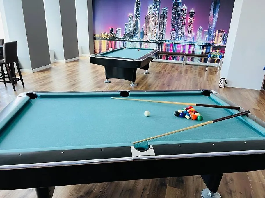 Opp Beach And Club, Next To Marina Walk, Luxury Stay Dubai Apartment